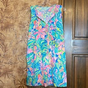 Lilly Pulitzer Johana cover up. NEW! MINT CONDITION NEVER WORN size L
